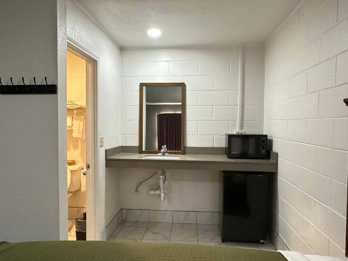 Llano Motel Екстериор снимка